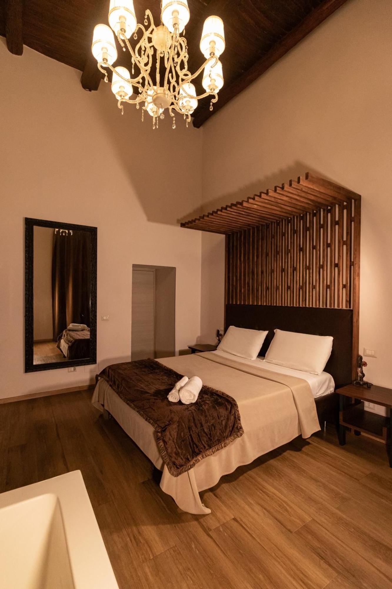 Duomo Luxury 2* Neapel
