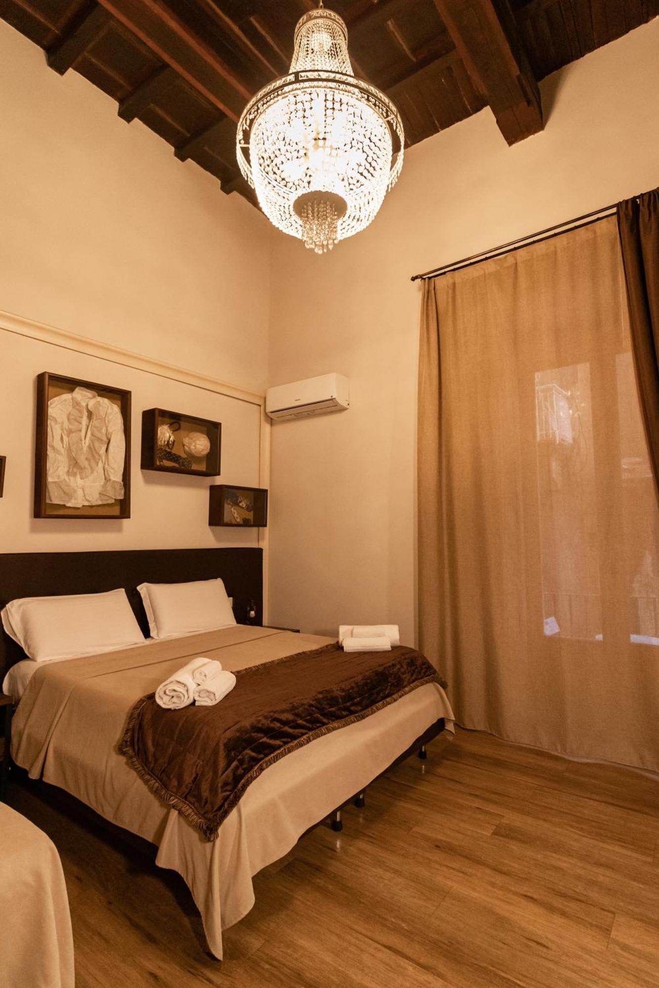Duomo Luxury 2* Neapel