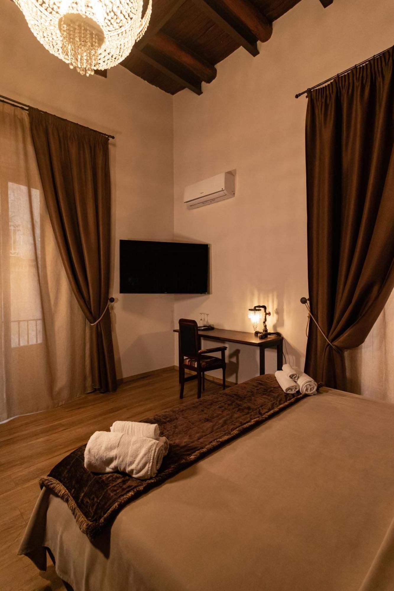 Duomo Luxury Bed & Breakfast Napoli